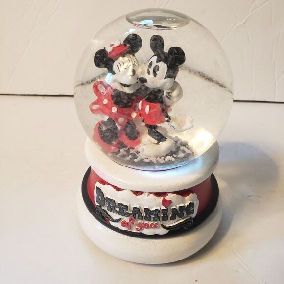 Kcare Mickey Mouse & Minnie Mouse Musical Snowglobe Dreaming of You - Picture 3 of 9